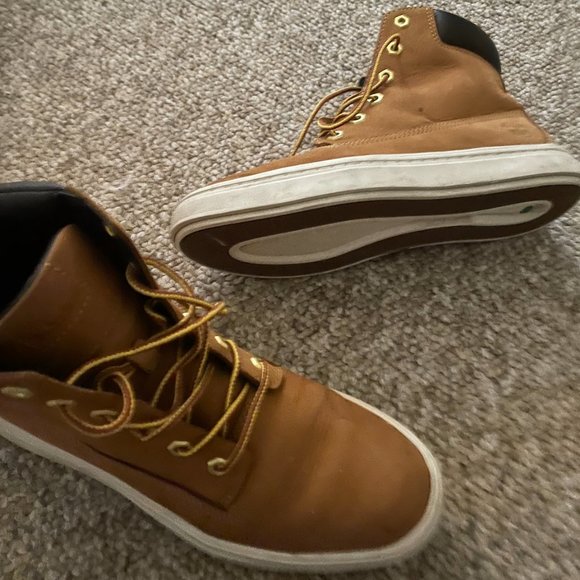 Womens sneaker timberlands - Picture 2 of 2